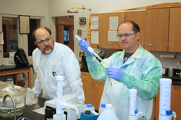 Art Hellert (left) and Marc Benedict in the Lakeside Lab water chemistry lab